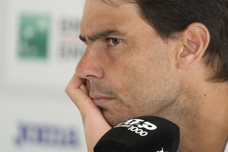Rafael Nadal durante una rueda de prensa en el Abierto de Italia, el miércoles 8 de mayo de 2024, en Roma. (AP Foto/Gregorio Borgia)
