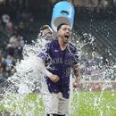 Rockies vencen 10-7 a Cerveceros con 2 jonrones de Grichuk