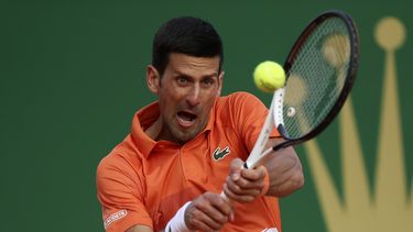 Montecarlo: Djokovic se estrella en su debut en arcilla