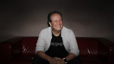 Julio Reyes Copello busca ser “mensajero de belleza”
