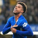 ARCHIVO - Foto del 19 de mayo del 2026, Andrey Santos del Chelsea celebra tras anotar en el encuentro ante el Tottenham en la Liga Premier. (AP Foto/Kirsty Wiggleswort, Archivo)
