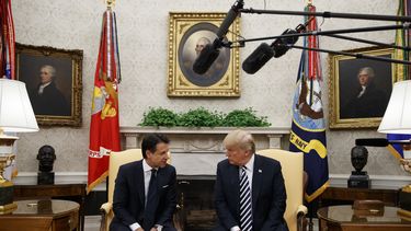 Trump se reúne con premier de Italia en la Casa Blanca