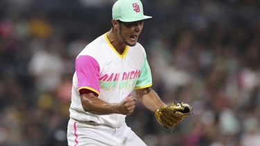 Darvish poncha a nueve en victoria de los Padres