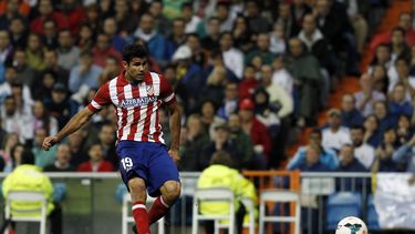 americateve | El jugador del Atl&eacute;tico de Madrid, Diego Costa, anota un gol contra el Real Madrid el s&aacute;baod, 28 de septiembre de 2013, en Madrid. (AP Photo/Andres Kudacki)