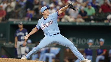 Seager conecta dos dobles y Rangers doblegan 5-3 a Marineros