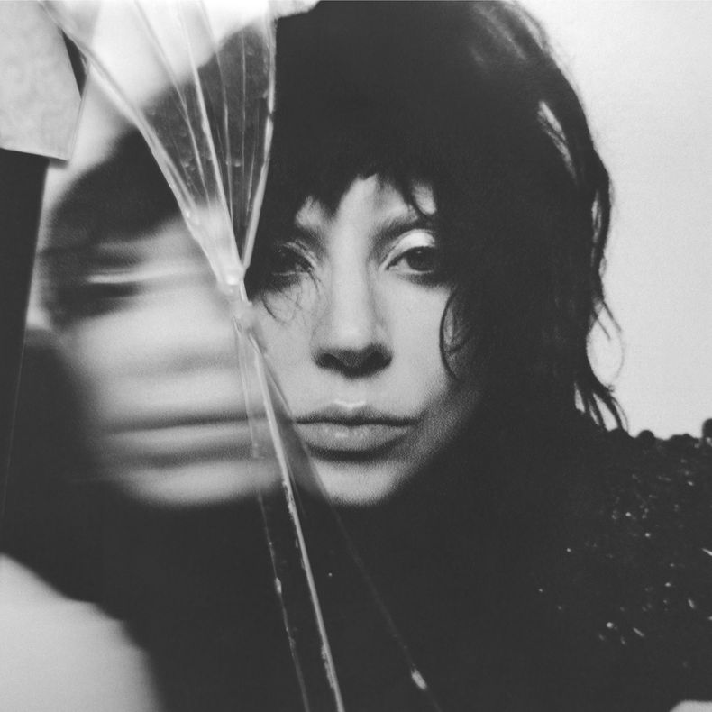 Esta imagen proporcionada por Interscope Records muestra Mayhem de Lady Gaga. (Interscope via AP)