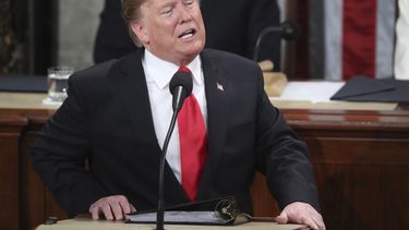 Trump apuesta reelección a críticas a migración y socialismo