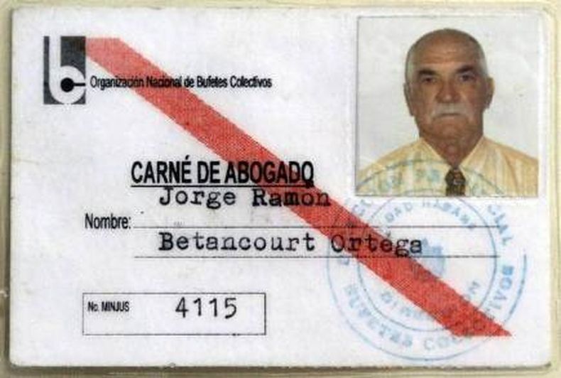 Jorge Betancourt fue parte del equipo que defendió a los tres hombres fusilados tras intentar secuestrar una lancha.