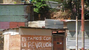 americateve | En 2015 habrá un déficit de cuatro millones de viviendas en el país. Pero el Gobierno sólo ha construido 628.464 viviendas, mediante su programa bandera, creado en 2011