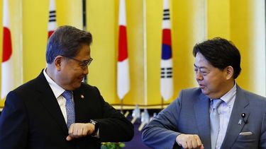 japon y surcorea prometen mejorar relaciones