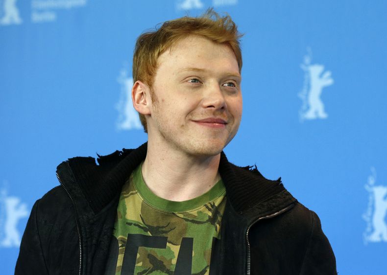 En esta foto del 9 de febrero del 2013, el actor Rupert Grint posa con motivo de la presentaci&oacute;n delfilme "The Necessary Death Of Charlie Countryman" en el Festival Internacional de Cine de Berl&iacute;n, en la capital alemana. Grint, qui