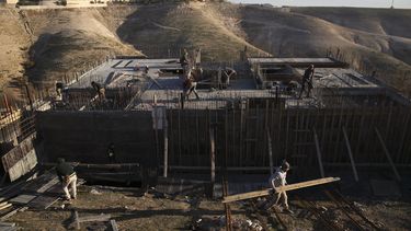 Israel presenta plan para construir casas en asentamientos