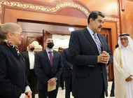 el dictador venezolano nicolas maduro viajo a qatar y abordo la cooperacion economica y comercial con el emir