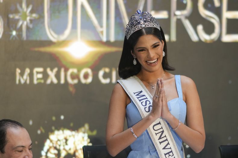 Miss Universo Sheynnis Palacios asiste a una conferencia de prensa en la Ciudad de México, el miércoles 4 de septiembre de 2024, para compartir detalles sobre el concurso de belleza que se llevará a cabo el 16 de noviembre en la capital mexicana. (Foto AP/Eduardo Verdugo)