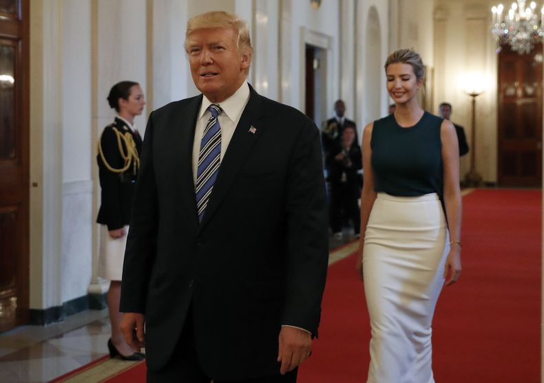 AMN-GEN_TRUMP-CASA_BLANCA-0.jpg