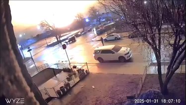 avion medico se estrella en filadelfia: investigan posible origen mexicano