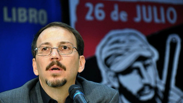 un libro revela que fue el hijo de raul castro quien negocio con obama en nombre de cuba