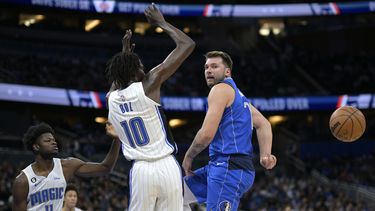 Magic limita a Doncic a 24 puntos y vence a Mavs