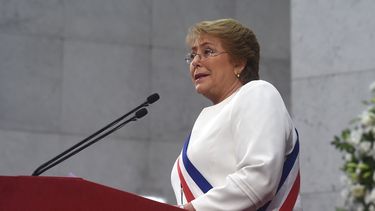senado chileno pide a bachelet que apoye iniciativa de plebiscito en cuba