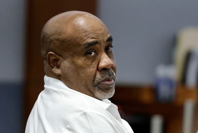 Duane Davis comparece ante el tribunal durante el tercer día de la selección del jurado en su juicio por asesinato relacionado con la muerte del rapero Tupac Shakur, ocurrida en 1996, en el Centro de Justicia Regional del Tribunal de Distrito del Condado de Clark, el miércoles 12 de agosto de 2026, en Las Vegas. (Steve Marcus/Las Vegas Sun via AP, Pool)