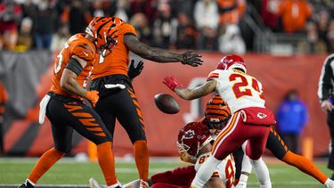 Burrow supera nuevamente a Mahomes; Bengals ganan a Chiefs