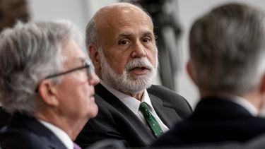 El ex presidente de la Reserva Federal de Estados Unidos Ben Bernanke en un evento en Washington, el 19 de mayo de 2023. (Foto AP/Andrew Harnik)