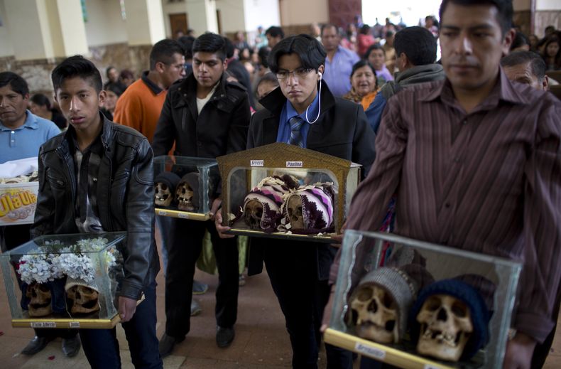AMS-GEN_BOLIVIA-CALAVERAS_FESTIVAL-7.jpg