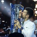 Djokovic iguala a Federer con 6 cetros en Finales de ATP