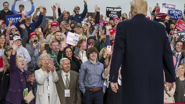 Trump enfrenta grandes desafíos en elecciones del martes