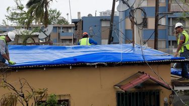 El gobierno solicitó algunas ayudas de FEMA 40 días después del paso del huracán María