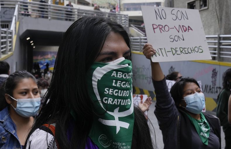 AMS-GEN BOLIVIA-ABORTO