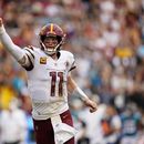 Con 4 pases de TD de Wentz, Commanders vencen a Jaguars