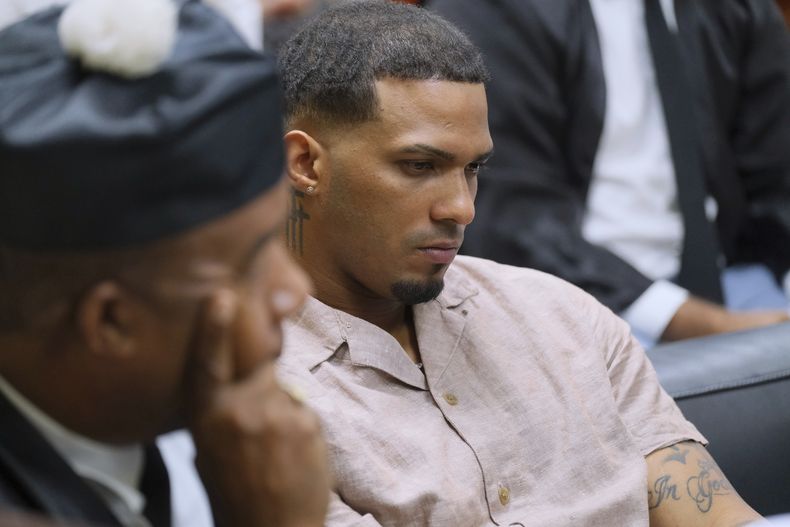 Wander Franco, torpedero de los Rays de Tampa Bay, durante el juicio en su contra por cargos de abuso sexual de una menor en Puerto Plata, República Dominicana, el lunes 23 de junio de 2025. (AP Foto/Ricardo Hernández)