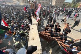manifestantes irrumpen en el parlamento de irak por 2da vez