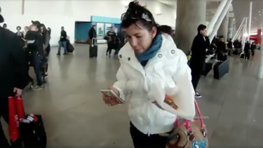 doce cubanos aprovechan fallo de su vuelo y se quedan en aeropuerto jfk de nueva york