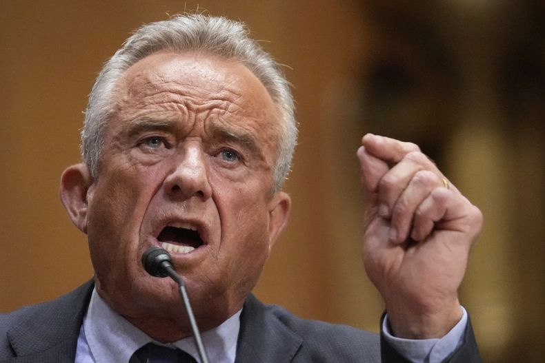 El secretario de Salud de EEUU, Robert F. Kennedy Jr. en el Congreso, en Washington, el 4 de septiembre del 2025. (AP Foto/Mark Schiefelbein)