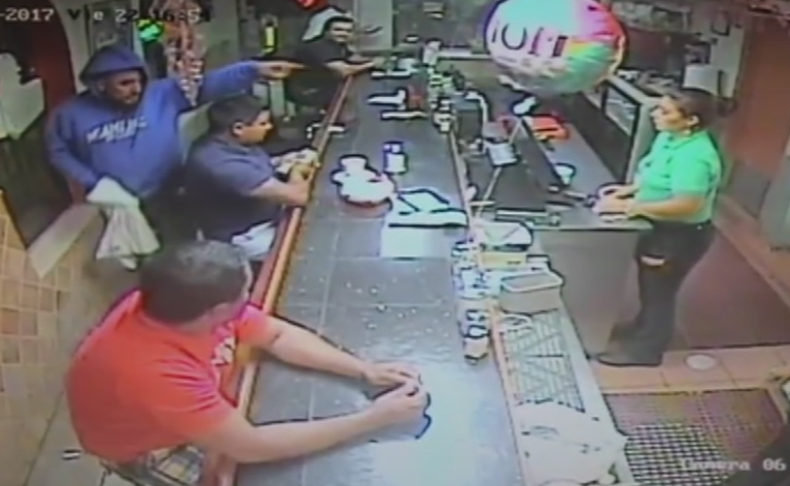 restaurante tiroteo.png