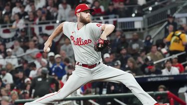 Con jonrón de Hoskins y Haper, Filis apabullan a Bravos