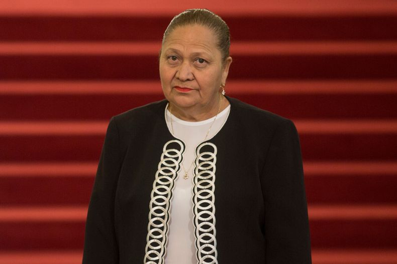 ARCHIVO - María Consuelo Porras Argueta asiste a su ceremonia de juramentación como Fiscal General de la República en el Palacio Nacional en la Ciudad de Guatemala, el 16 de mayo de 2018. (AP Foto/Luis Soto, Archivo)