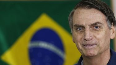 ultraderechista bolsonaro gana primera ronda en brasil