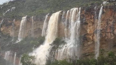 las lluvias en el oriente cubano dejan comunidades aisladas e imagenes impresionantes