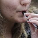 Epidemia de vapeo adolescente; no se sabe cómo combatirla