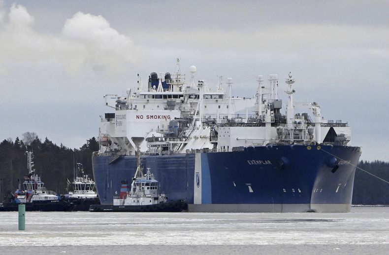 EUR-ECO FINLANDIA-TERMINAL FLOTANTE DE GAS