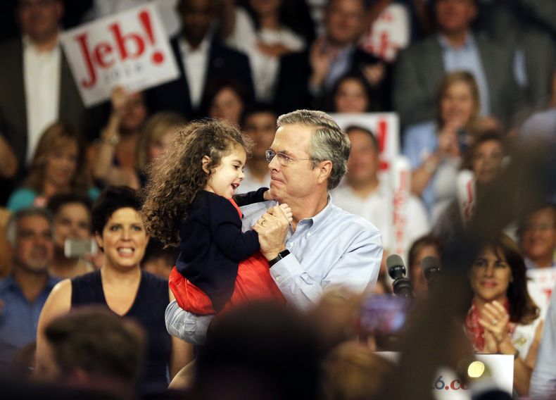 AMN-POL_BUSH-PRESIDENCIA-1.jpg