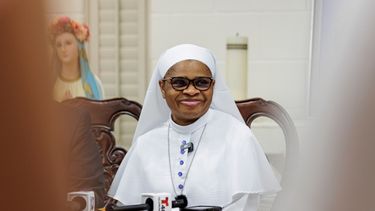 La hermana Leticia Letty Ugboaja en una conferencia de prensa realizada en el templo católico de Our Lady of Sorrows el martes 23 de julio de 2026, en McAllen, Texas. (AP Foto/Michael Gonzalez)