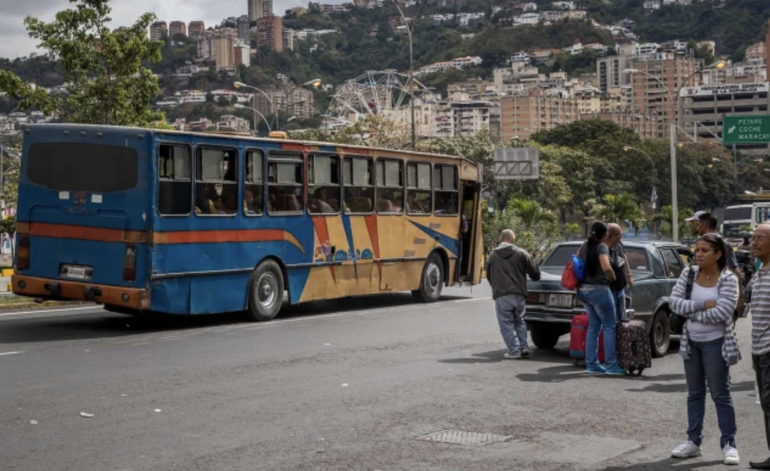 Venezuela, el país con la flota de autobuses más antigua de Latinoamérica ante la desidia del régimen de Maduro