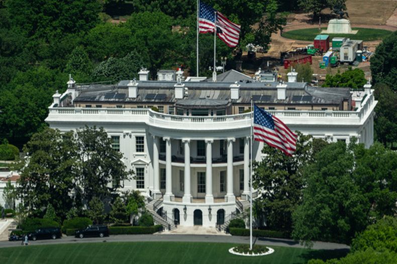 La Casa Blanca en Washington el 20 de abril del 2026. (AP foto/Julia Demaree Nikhinson)