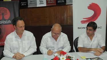 sony music firma con la egrem para distribuir musica cubana