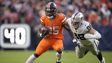 Fuente AP: Chiefs firman a Brown al equipo de prácticas