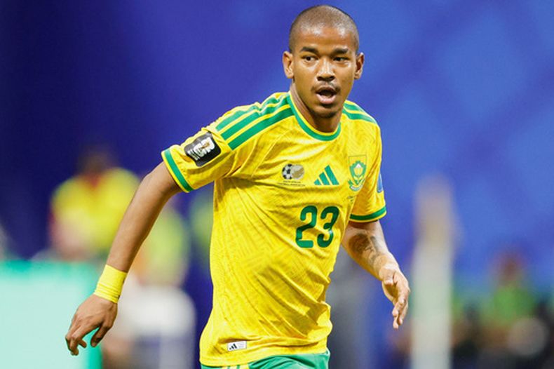 ARCHIVO - Jayden Adams, de la selección de Sudáfrica, disputa un partido del Mundial ante Chequia en Atlanta, el jueves 18 de junio de 2026 (AP Foto/Stew Milne, archivo)